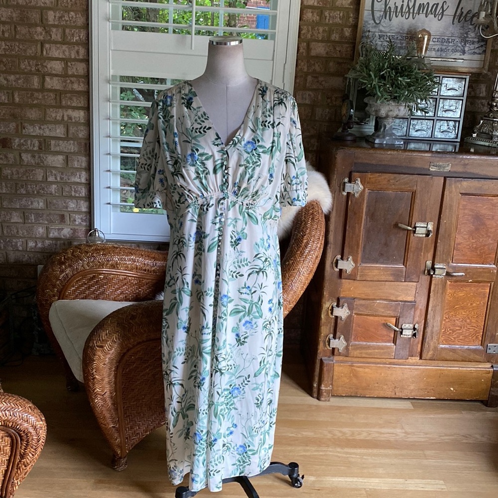GAL MEETS GLAM COLLECTION Lauren Botanical Garden Print Midi Bone / Blue Dress
